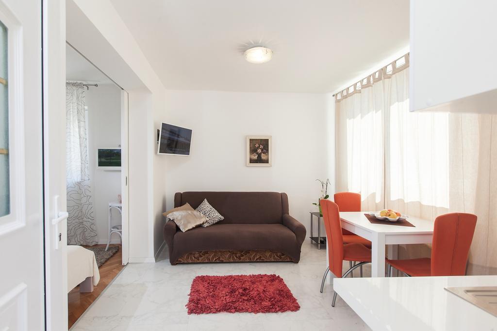 Apartments Filipeti Макарска Екстериор снимка